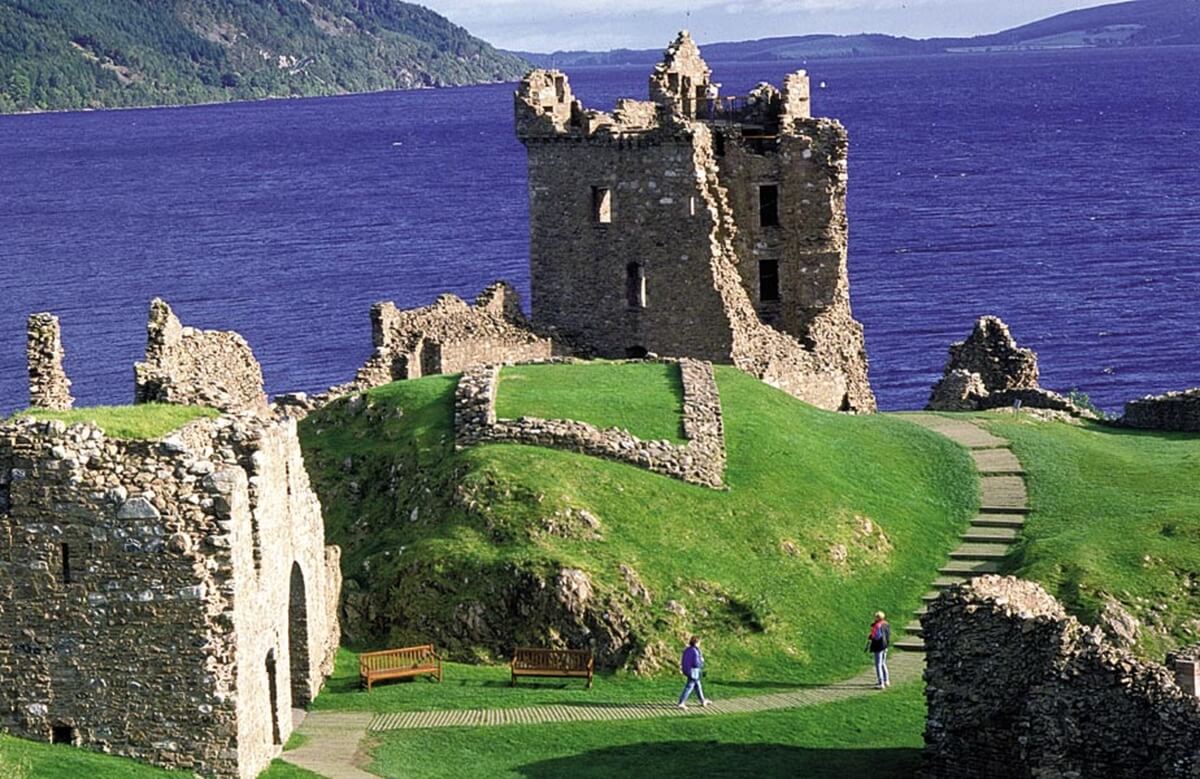 Ruinen von Urquhart Castle