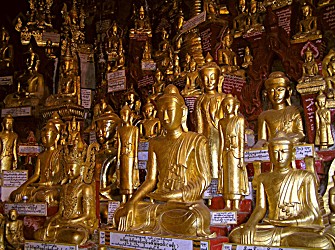 Pindaya goldener Buddha
